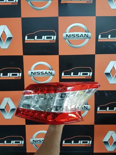 Lanterna direita sentra 2013 a 2016