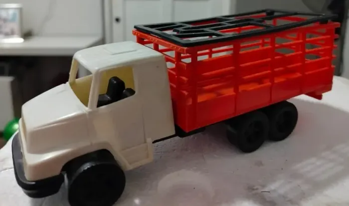 Miniatuatura Caminhão Boiadero 1/43