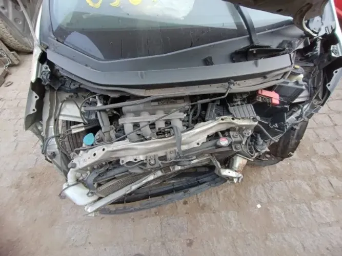 Temos peças para essa sucata! Honda Fit LXL 1.4 aNO 2010