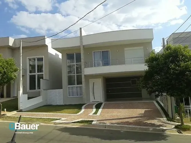 Casa à venda em Campinas SP, no Swiss Park, 3 suites, e 4 carros.