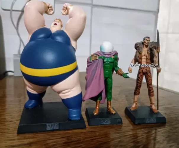 Conjunto de 3 figuras eaglemoss, no precinho!!