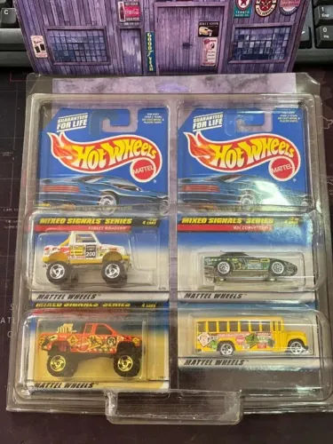 Coleção Hot Wheels raro de 1996