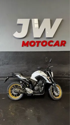 Fazer fz 25