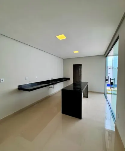 Casa recém construída à venda no Cond. Porto Marina, 4/4, 3 suítes , piscina