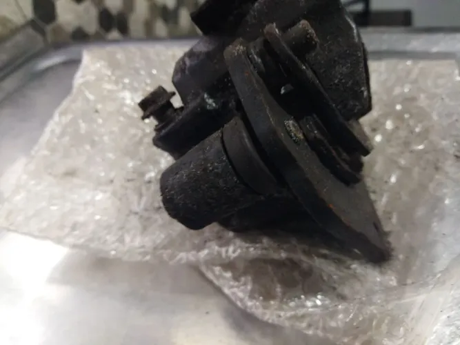 Pinça de freio intruder 125