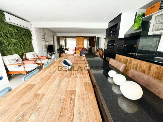 Apartamento a venda no Bairro da mooca com 3 suítes e gourmet