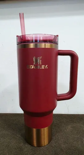 Copo Quencher Stanley 1.18L. Original. Parcelo no cartão.