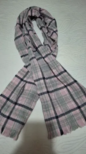 Cachecol xadrez rosa e cinza