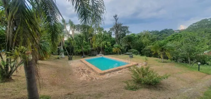 Chácara em Rua Garbosa Bruller - MONTERRY - Louveira/SP