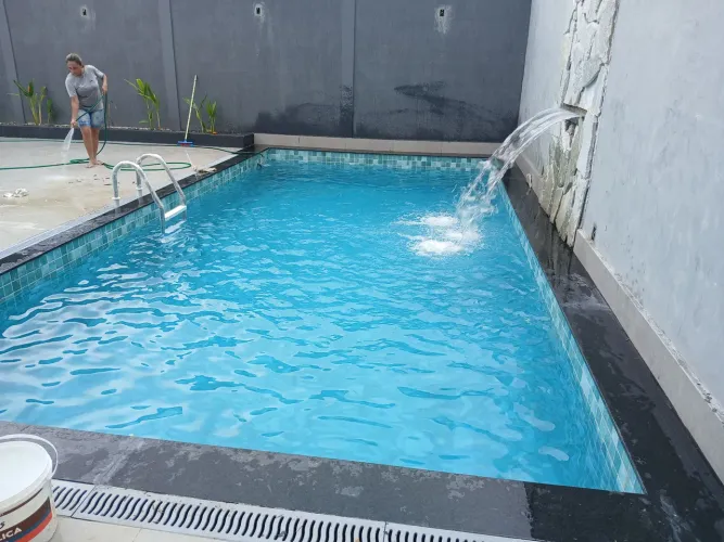 Serviços de Piscina de fibra e alvenaria, 