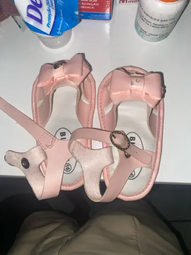 Sandálias de bebê rosa com laço - Tamanho 16
