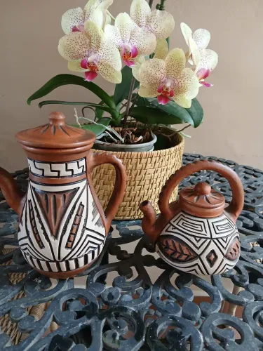 Ceramica Marajoara Bule e chaleira 