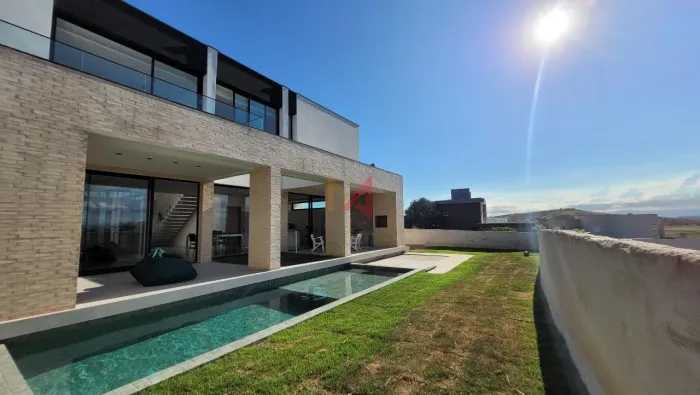 Casa à venda, 4 quartos, 4 suítes, 2 vagas, Santa Paula I - VILA VELHA/ES