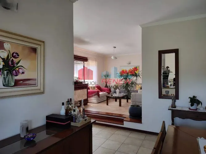 Casa para vender em Valinhos no Condomínio Oruam,com 3 quartos sendo 01 suíte com closet,s