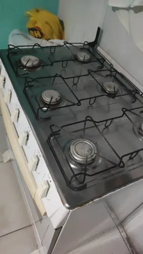 Fogão usado 06 bocas 