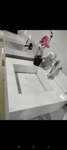 Pias de porcelanato para áreas pequenas