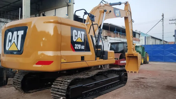 escavadeira caterpillar 320gc ano 2018