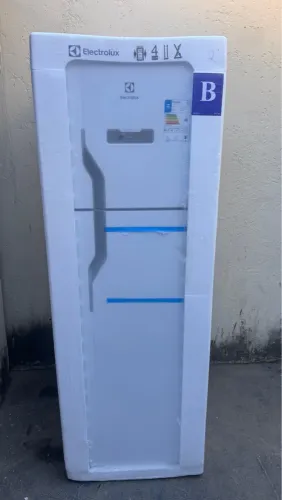 Geladeira Electrolux 371 litros foss free duplex
