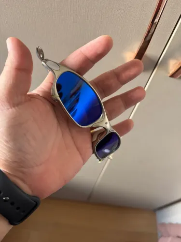 Óculos de Sol Oakley Juliet RP - Lentes Azuis Espelhadas