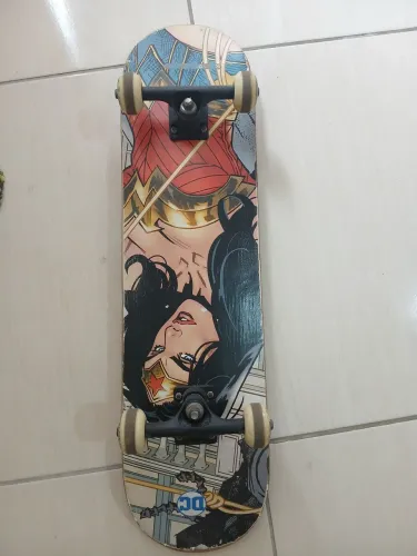 Skate Menina Mulher maravilha