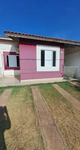 Vendo linda casa no Condomínio Rio claro completo de planejados