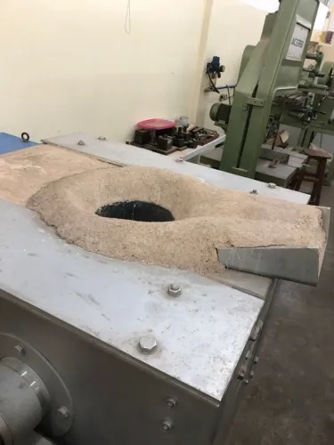 Forno de Fusão de Cadinho por Indução 50Kg/h - Ideal para Alumínio, Cobre, Estanho e Zinco