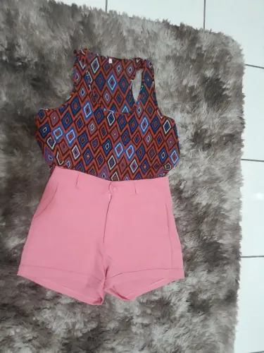 Conjunto short e blusa 42