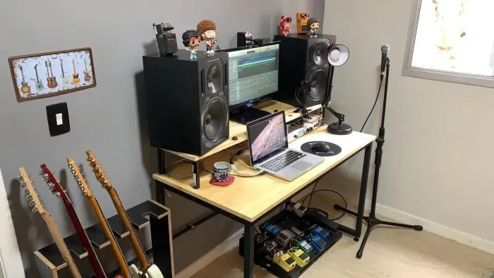 MESA + SUPORTE MONITOR MÓVEIS 