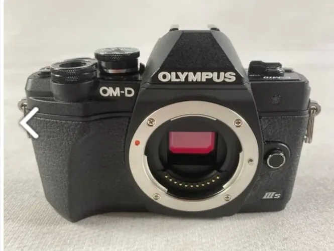 Olympus OM-D E-M10 Mark III S - Para Conserto ou Peças - Completa!