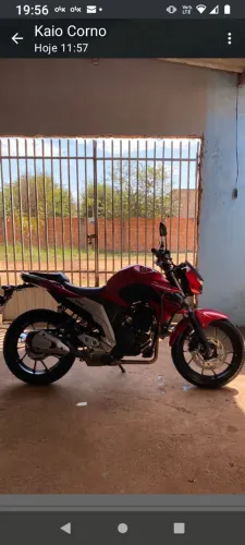 Fazer 250 cc vermelha,estado nova.