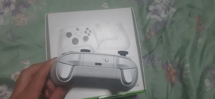 Vendo 1 controle do xbox Bluetooth ou troco por capacete fw3 com oculos fechado tm 60.