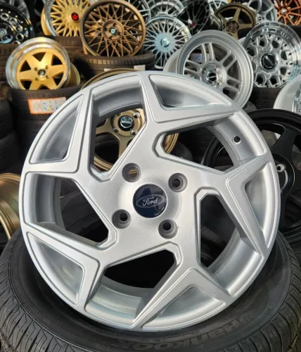 Jogo de rodas Ford Ka Fiesta Escort aro 15
