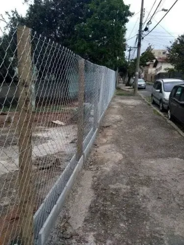 Cercas de Madeira, Arame e Alambrado com Garantia - Material + Mão de Obra