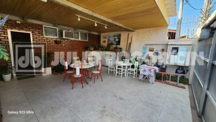 Ilha do Governador - Jardim Guanabara - VENDA - Casa Duplex - 2 famílias - Varanda - 7 Qua