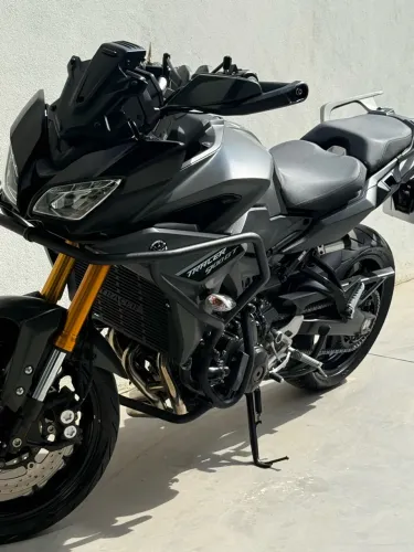 VENDE-SE TRACER 900 GT IMPECÁVEL