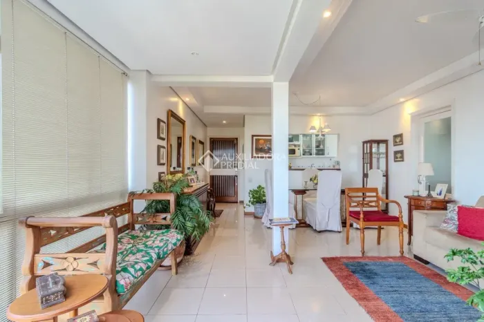 Imóvel para venda possui 83 metros quadrados com 2 quartos em Mont Serrat - Porto Alegre -