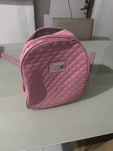 Mochila em couro TAM. Média , nova