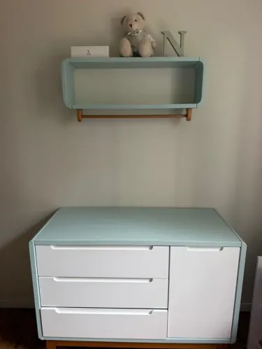 Cômoda infantil e prateleira da linha bo