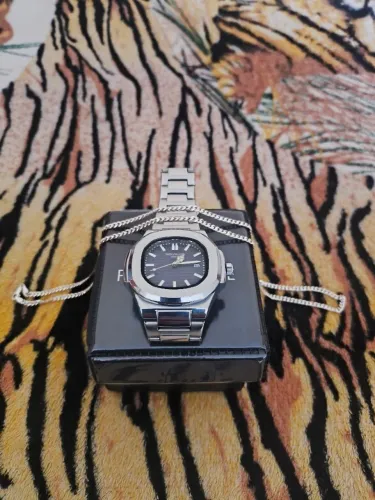 Relógio patek Philippe e Cordão masculino de prata 