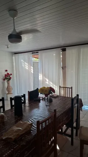 Vendo ou permuta casa em praia de leste