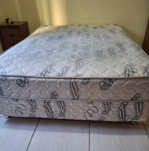 Cama casal BOX