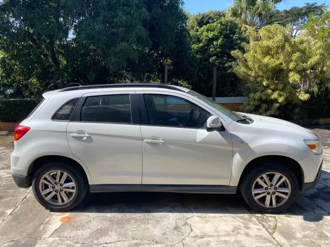 Mitsubishi ASX 2.0 16V 160cv Aut. 2011