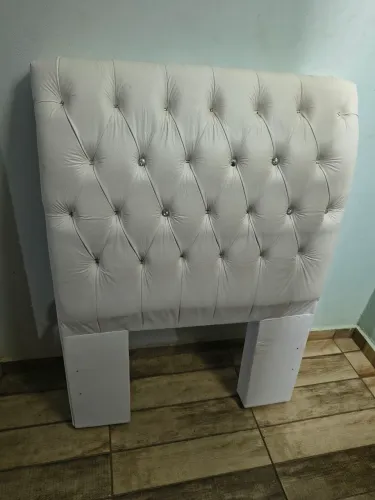 Cabeceira de cama solteiro  linda