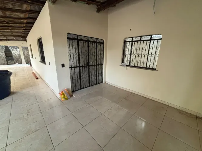 Aluga casa no bairro asa branca