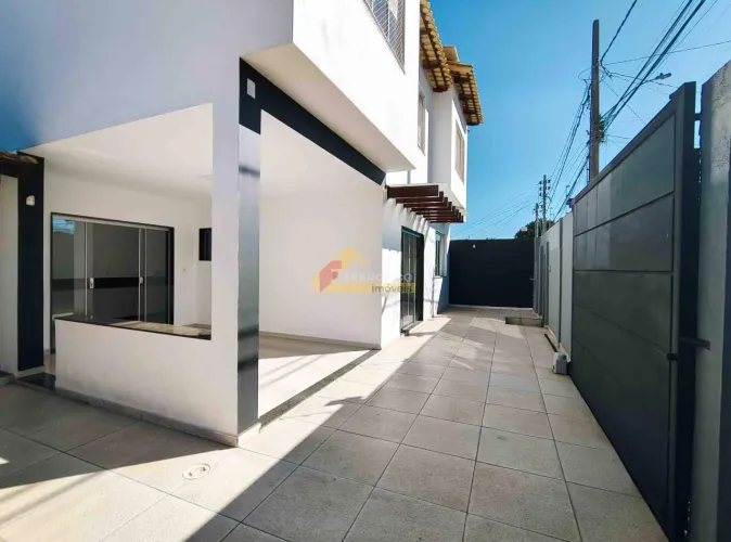 Casa à venda, 3 quartos, 1 suíte, 1 vaga, Interlagos - Divinópolis/MG