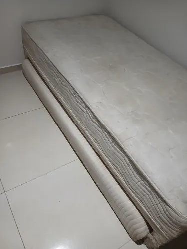 Cama box solteiro com cama auxiliar embaixo