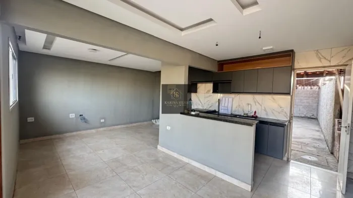 Casa em Condomínio à Venda em Taubaté-SP Bairro Barreiro 2 Quartos 2 Salas 1 Banheiro 2 Va