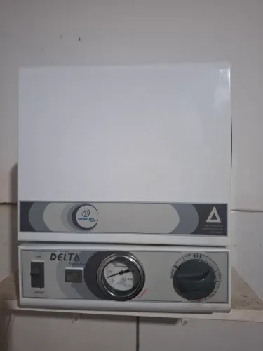 Vendo uma Estufa Esterilizadora Delta. BRANCA R$ 270.00