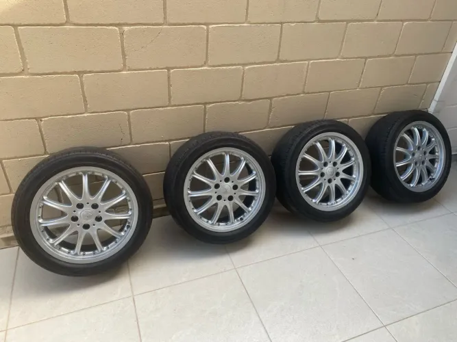 Rodas Bino Mitsubishi Aro 17 5x114 Tala 7,5 com pneus
