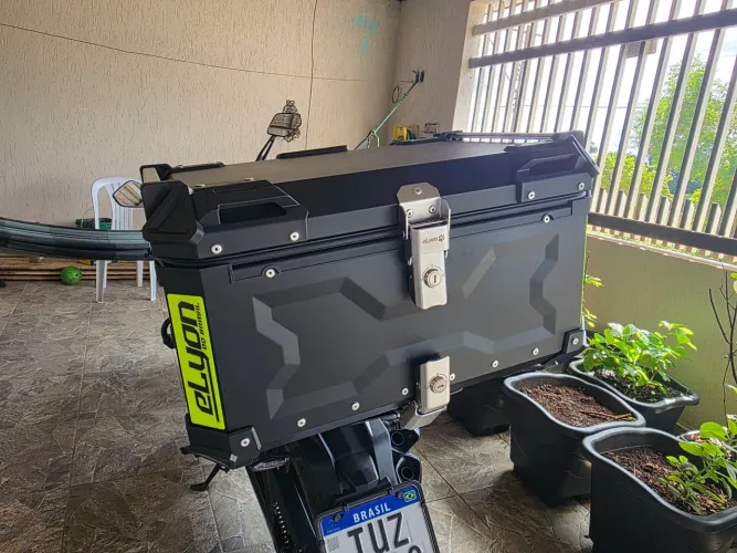 Baú moto 60 Litros alumínio acolchoada
